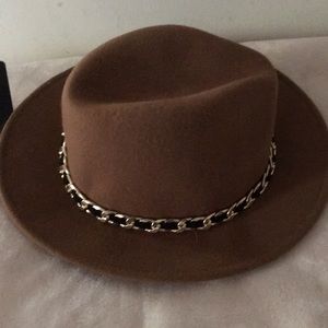 Zara Hat